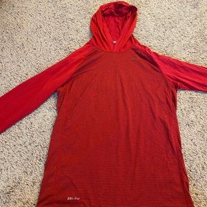 Men’s Nike dry fit hooded long sleeve. Size M